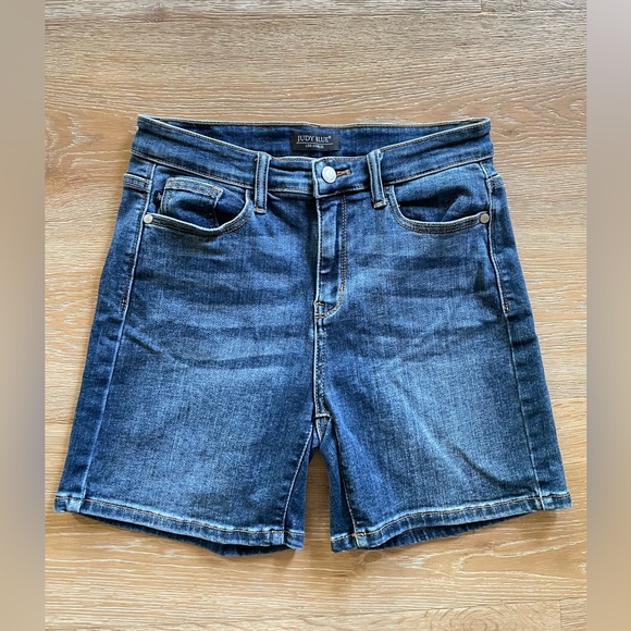 Judy Blue Pants - Judy Blue High Rise Jean Shorts Size M  5" Stretch #15220 Worn Once